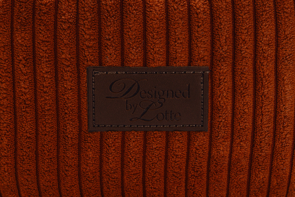 Designed by Lotte Ribbed - Kattenmand - Terracotta - 50x50x17 cm