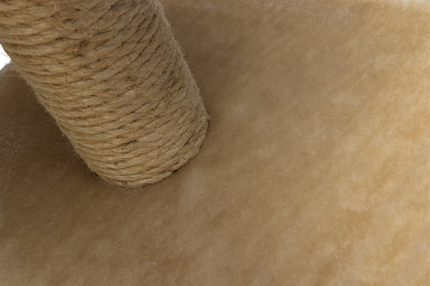 Beeztees Christa - Krabpaal - Beige - 30x30x57 cm