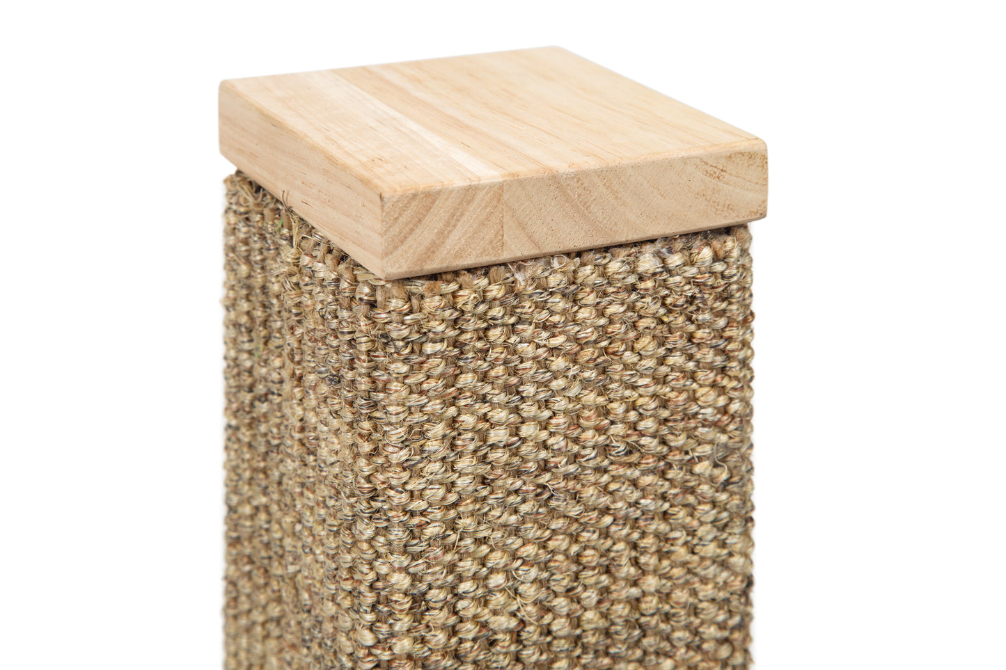 Designed by Lotte Viso - Krabpaal - Hout - 45x45x65 cm