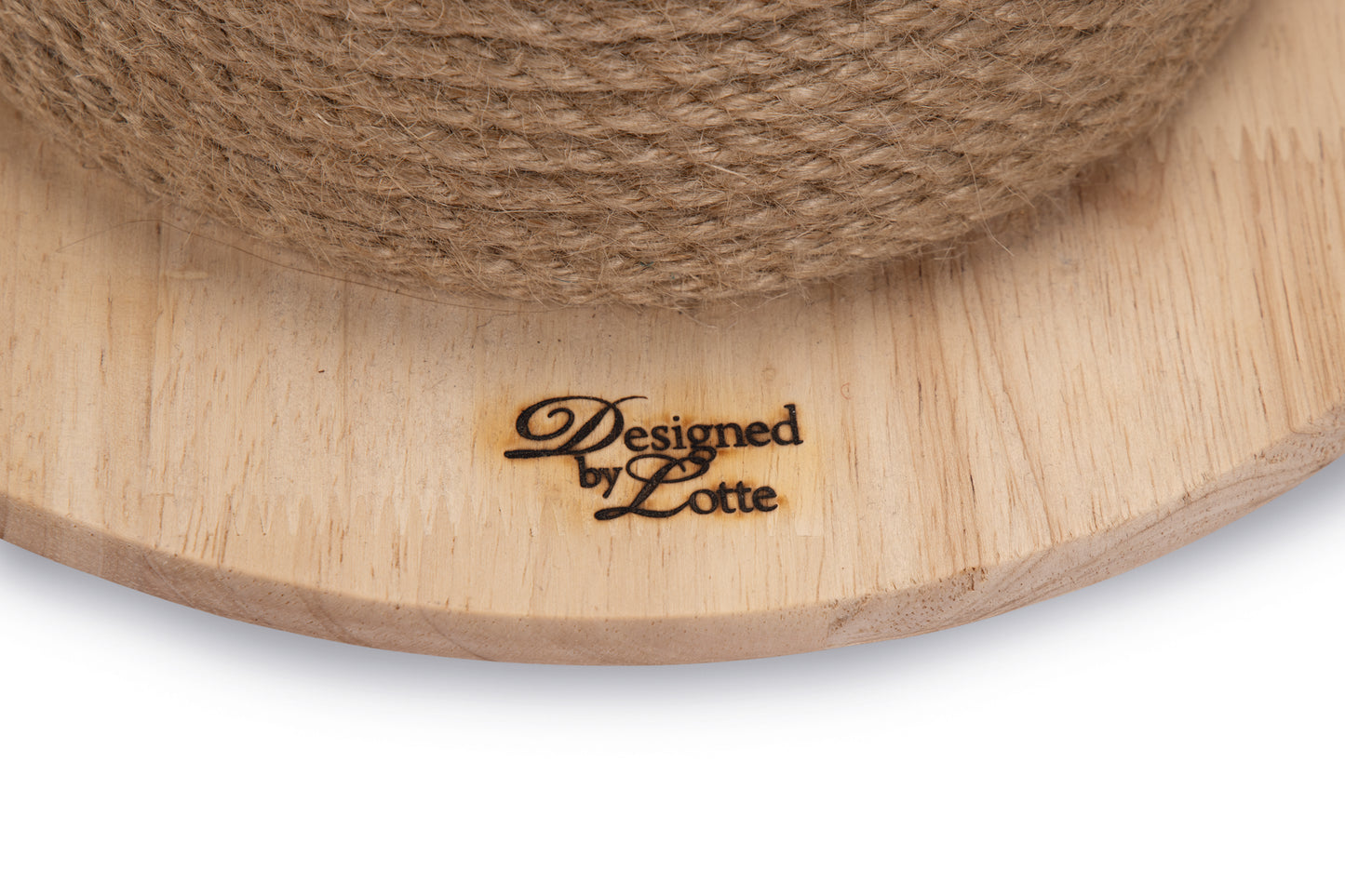 Designed by Lotte Krabbol Wiggly - Krabpaal - Hout - 29,5x29,5x20