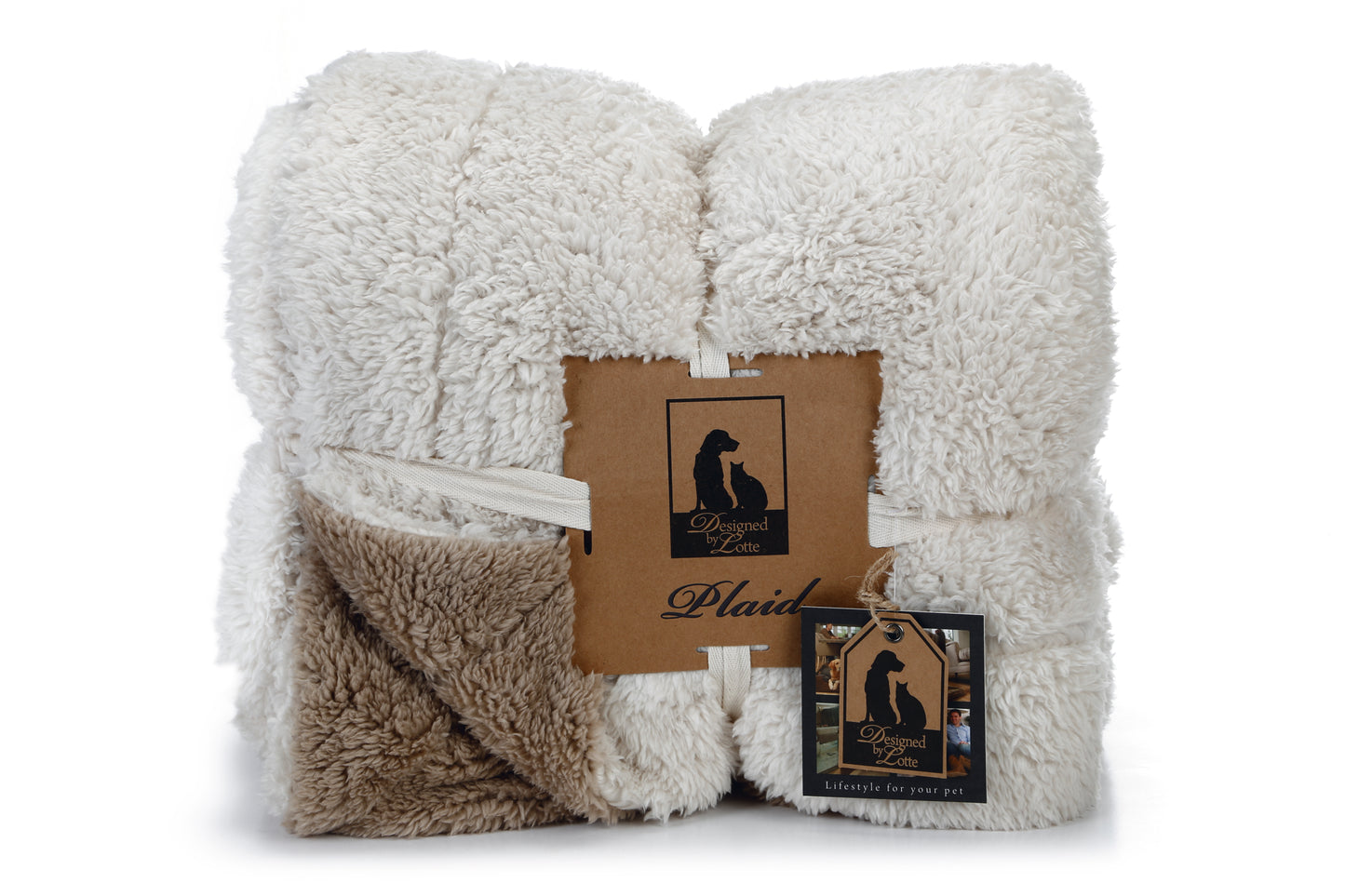Ligt jouw huisdier graag op de bank, op schoot of in bed? Dan is het Designed by Lotte Wush hondendeken iets voor jou. Met dit zachte en mooi afgewerkte plaid, zorg je er namelijk voor dat je meubels vrij blijven van haren. Bovendien zorgt het ook voor extra comfort voor jouw trouwe viervoeter. Natuurlijk kun je het kleed ook zelf gebruiken!