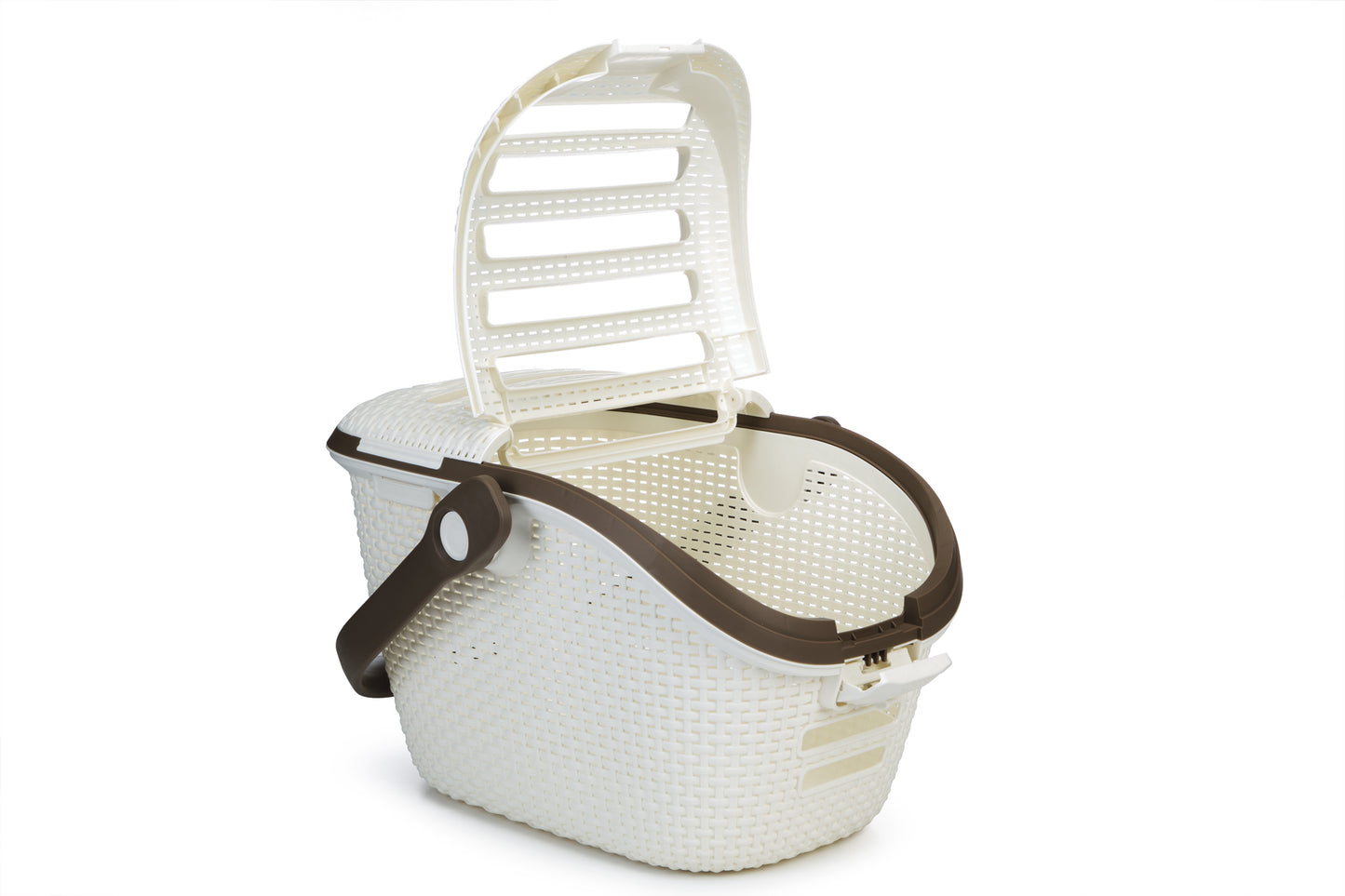 De Curver reismand, is de crème de la crème onder de reismanden. Deze schitterend uitziende reismand met bovenlader, is gemaakt van het oersterke materiaal rattan, waarmee hoogwaardig gevlochten kunststof wordt bedoeld. De mand is voorzien van een draagarm, welke gemakkelijk kan worden vastgezet in de autogordel als jouw kleine vriend bijvoorbeeld naar de dierenarts moet.