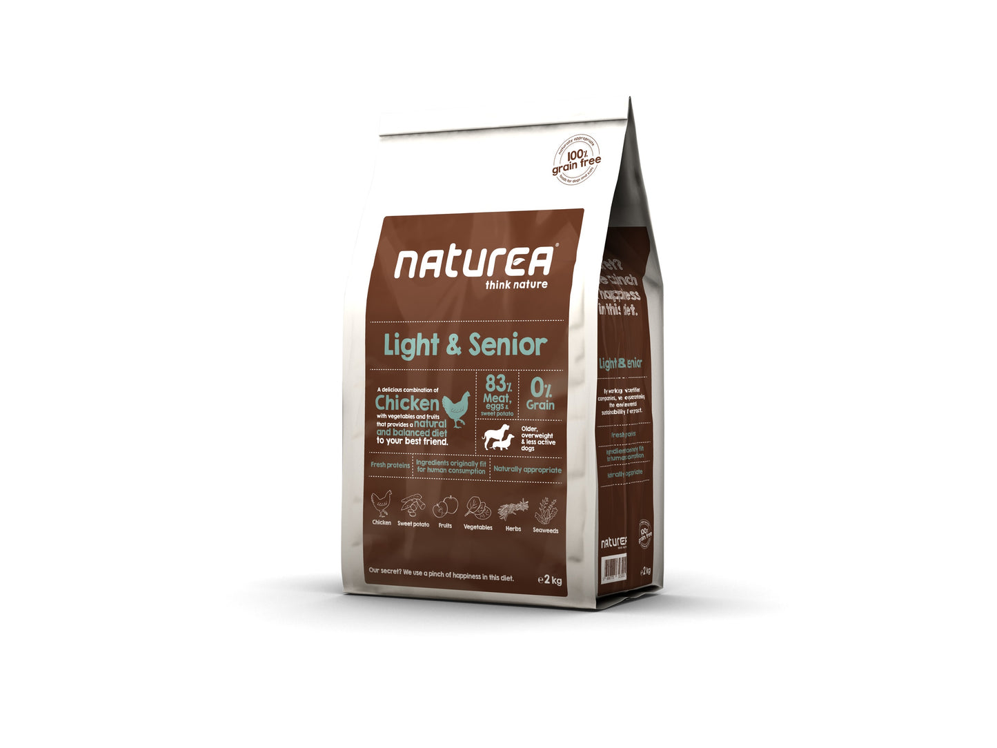 Een onevenwichtig dieet is de belangrijkste oorzaak van obesitas bij honden. Als uw hond zwaarder is dan het aanbevolen gewicht of ouder is dan 7 jaar, raden we u aan hem Naturea Light & Senior te voeren. Door het Naturally Suited-concept te volgen, dat graanvrij is, weinig koolhydraten bevat en is gemaakt met ingrediënten die zijn goedgekeurd voor menselijke consumptie, bevat Naturea Light & Senior 83% vlees, eieren en zoete aardappel.
