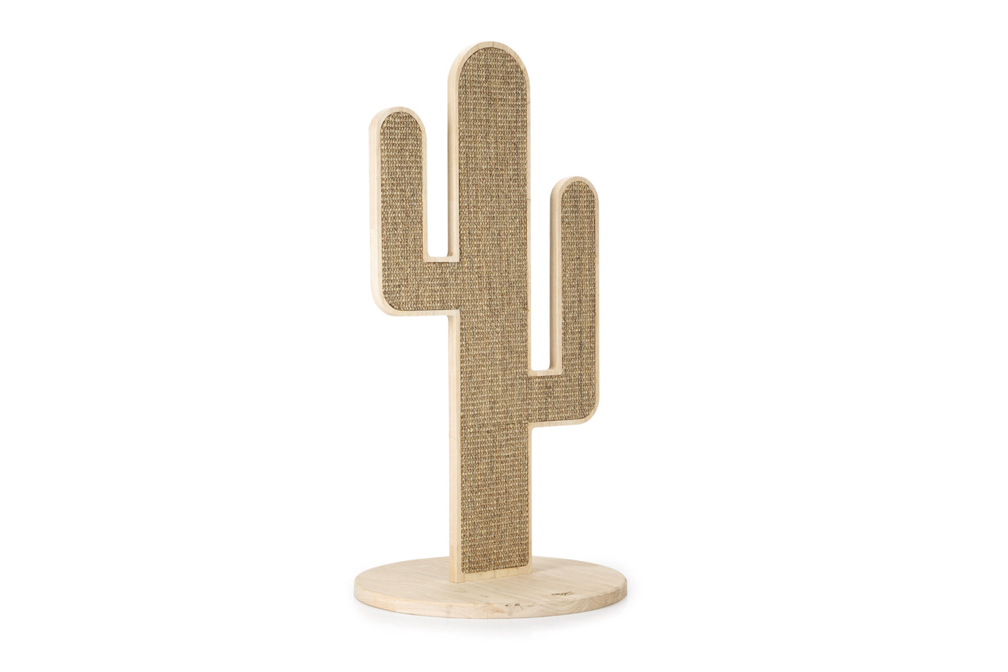 Waarschijnlijk ken je de super populaire Cactus krabpaal van het topmerk Designed by Lotte al? Daar hebben we nu een variant van opgenomen in ons aanbod, namelijk de Cactus Oze Krabpaal.  Deze krabpaal is van hetzelfde topmerk, maar net een beetje anders, doordat deze cactus plat is in plaats van rond. Het leuke van deze krabpaal is, dat er aan beide kanten kan worden gekrabd en dat de krabpaal mooi staat in ieder interieur!